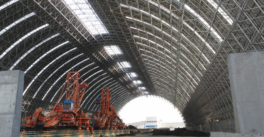 新疆天业自备电厂网架工程    面积140000m   跨度110m